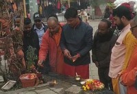 नेपाल जनता पार्टी जिल्ला कार्य समिति पर्सा द्वारा माईस्थानमा तुलसी रोपण गरियो।