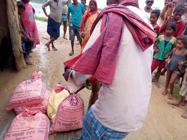 कोभिड प्रभावित दलित समुदायको लागि खाद्यान्न राहत सहयोग कार्यक्रम ।