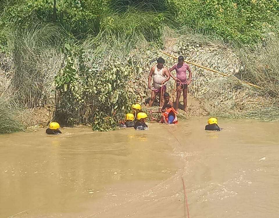 तिलावे नदीमा पौडी खेल्न गएका एक किशोर बेपत्ता , खोजीकार्य जारी