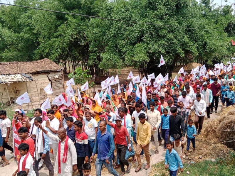 एमालेद्वारा पकाहामैनपुरमा घरदैलो , पालिकाको बिकाशको लागी एमाले आवश्यक । नेता गुप्ता