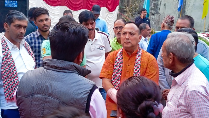 बेवारिसे अवस्थामा रहेको राधादेवी मेमोरिय स्कुल अब महानगर र लायन्सले संयुक्त संचालन गर्ने 