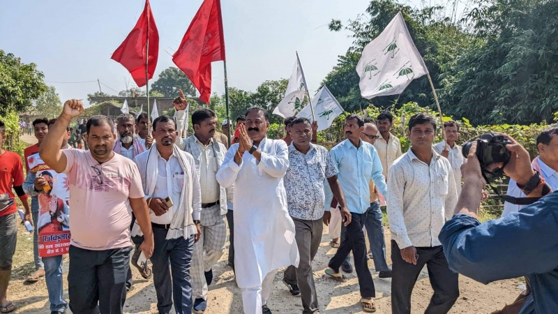 घरदैलो अभियान निरन्तर चल्दै, नेता गुप्ताप्रति जनलहर बढदै ।