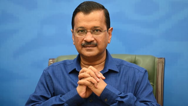 दिल्लीका मुख्यमन्त्री केजरीवाललाई धरौटीमा छाड्न सर्वोच्च अदालतको आदेश